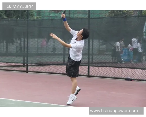 与杨伟对话回顾网球生涯的辉煌与挑战探寻运动员的心路历程